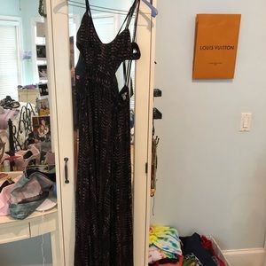 Maxi dress with cutouts